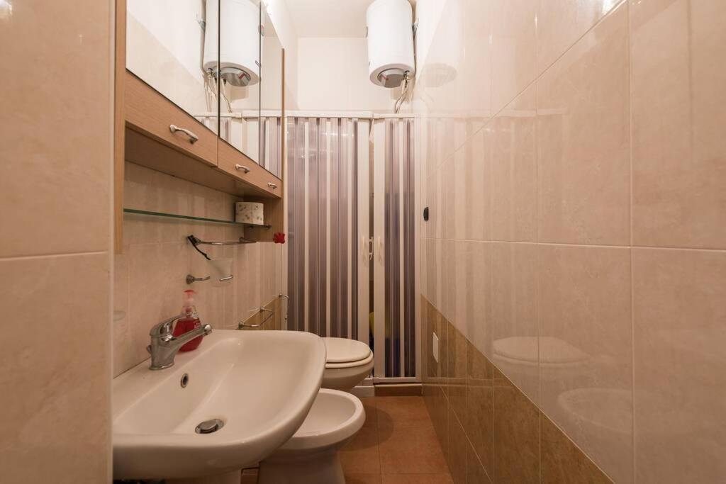 Letto Ad Acqua H2Ome Lägenhet Bari Exteriör bild
