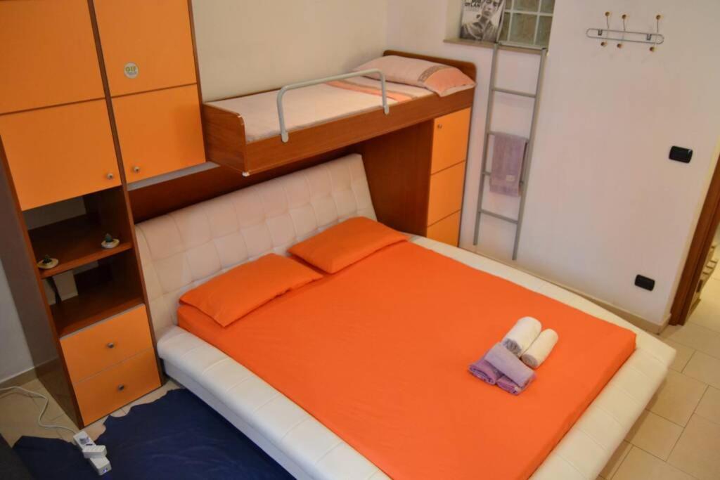Letto Ad Acqua H2Ome Lägenhet Bari Exteriör bild